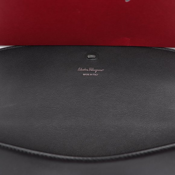 NWT Salvatore Ferragamo Gancini Clip Black Leather Studded Mini Bag Clutch - Picture 5 of 10